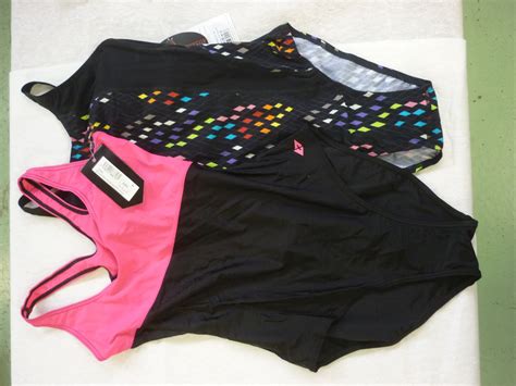 1 lot de 1056 pièces de maillot de bain femme bikini de marque Destockage