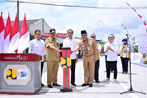 Jokowi Resmikan Akses Evakuasi Merapi Di Muntilan Keningar