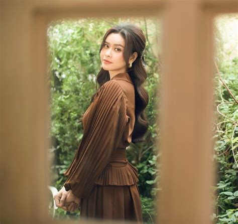 Newstyle M Nh N Vi T Thi Nhau Di N Bikini Ng Nhi Khoe Nhan S C M B M R Ng R X Ch T I