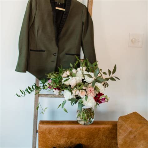 Lesbian Wedding Suits LGBTQ Tuxedos Wedding Attire