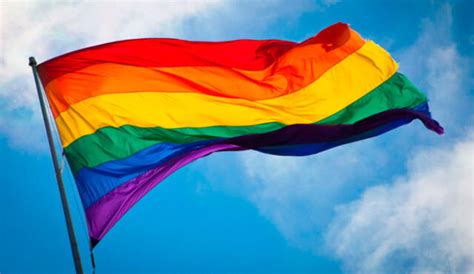 Día del Orgullo Gay 2021 qué significan los colores de la bandera LGTB significado Respuestas