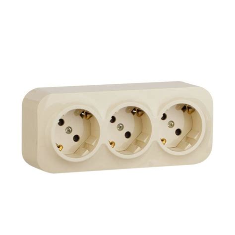 Розетка 3-м ОП Quteo 16А IP20 250В 3х2P+E с заземл. защ. шторки сл ...