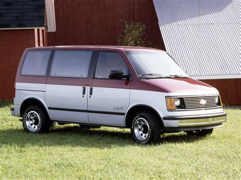 Chevrolet Astro 1985 1985 1995 Atsauksmes Tehniskie Dati Cenas