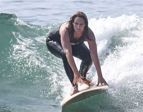 The Hottest Bikini Pics Of Leighton Meester Barnorama