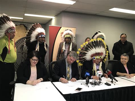 Des cours de déné, de saulteaux et de mitchif dans les écoles de la