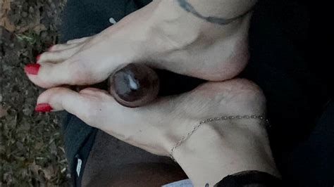 Do You Think They Saw Us Oily Secret Outside Milf Bbc Toejob Footjob Catprincessfeet