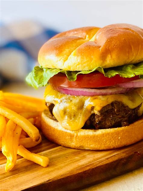 Blackstone Smash Burgers - Top Blackstone Recipes