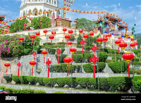 KEK Lok Si Tempel der größte buddhistische Tempel in Malaysia Air