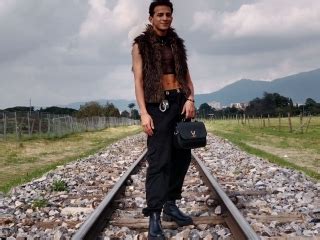 Dolly Tinny Live Sex Chat By Captain Cams Dolly Tinny S Cam On Streamate Video Webcam Show