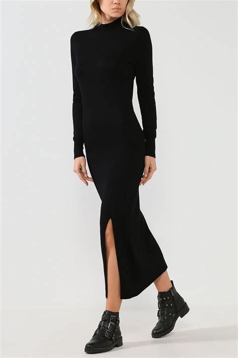 Длинное платье с разрезом спереди (73 фото)