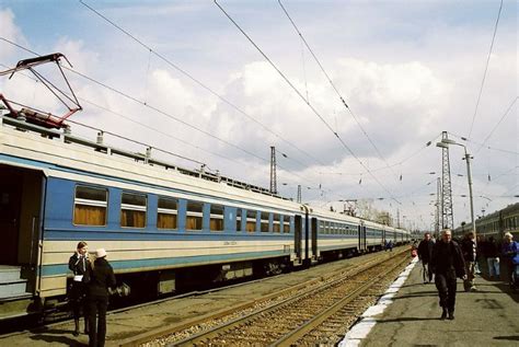 The World's Longest Railway System Covers 9,289 Kilometres & 3 ...