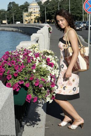 Evgenia B Nude In Public Img3 Porn Pic