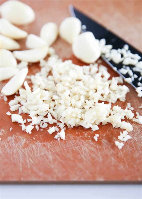 mince garlic easy tutorial