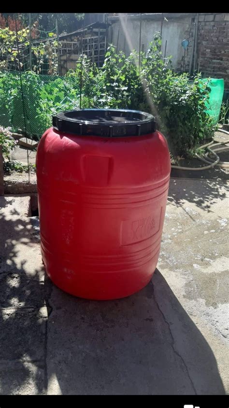 Пластмасови бидони гр. Казанлък • OLX.bg