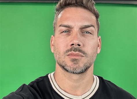 El Boni Todo Un Galán Cubano De Telenovelas En Miami Cuballama Noticias