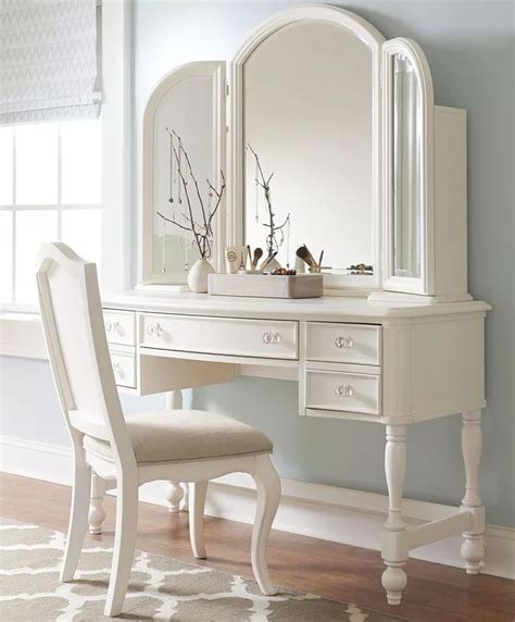 туалетный столик классика: 6 тыс изображений найдено в Яндекс.Картинках ...