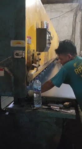 Produksi Tiang Pju Indonesia Proses Pemotongan Plat Coil Mm Untuk