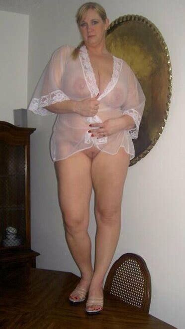 Milfs And Wifes Porn Pic