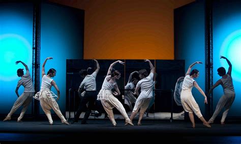 Carlos Saura La Danza Y El Cine En La Mirada De Un Genio Lima Gris
