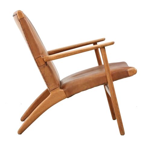 Model Ch 25 Hans Wegner Lounge Chair In Leather Furniture Upholstery