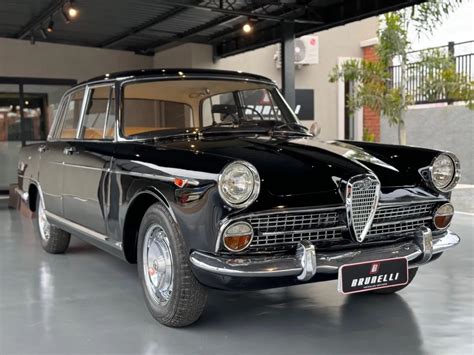 Alfa Romeo FNM JK 2000 1960 O Carro Mais Moderno Do Brasil Foto De