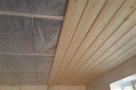 Потолок из вагонки: разновидности и рекомендации