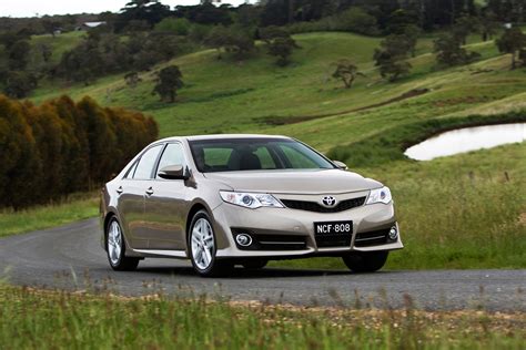 Toyota Camry Review - photos | CarAdvice