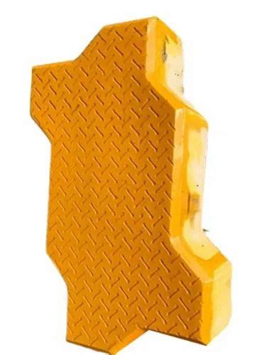 Yellow Concrete 80mm Zig Zag Paver Interlocking Block For Flooring At