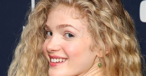 Starlet Arcade Hot Elena Kampouris