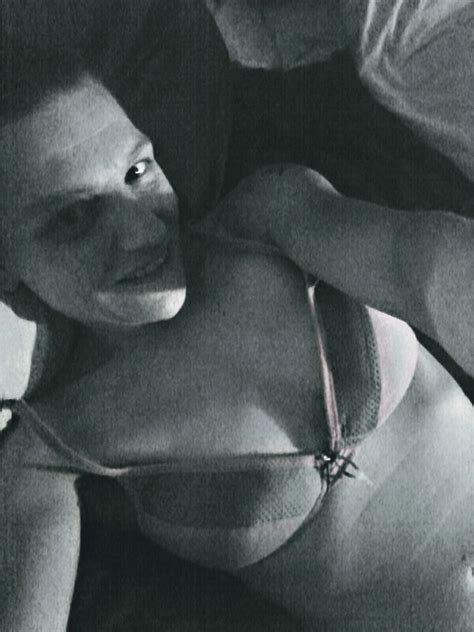 Playing With My Pussy Til I Squirt Nude Pics XHamster