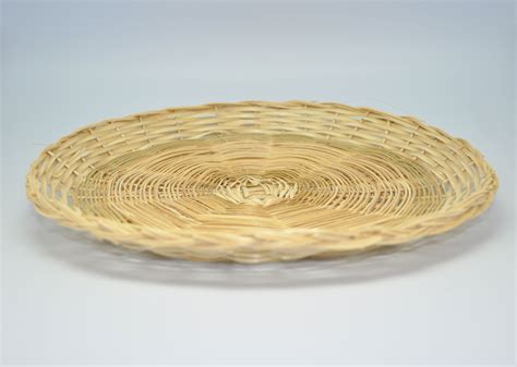 Набор из 4-х плетеных тарелок из бамбука ручной работы, диаметр тарелки ...