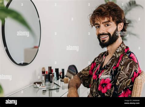Jeune Homme Gay Banque De Photographies Et Dimages Haute R Solution Alamy