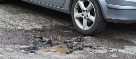 Qui N Es Responsable En Un Accidente De Carro Causado Por Un Bache