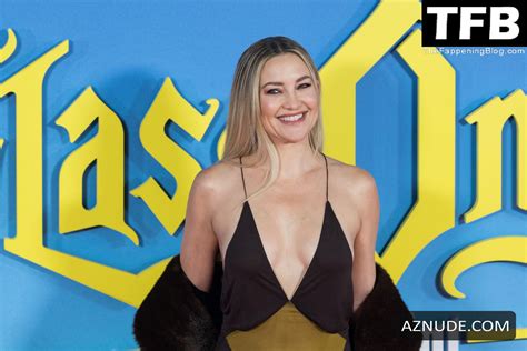Kate Hudson Sexy Seen Flaunting Her Hot Tits At The Glass Onion Premiere In London Aznude