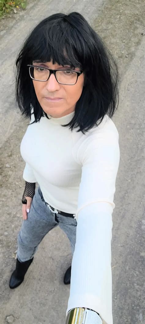 Different Outfits Outdoors Verschiedene Outfits Im Freien Nude Pics XHamster