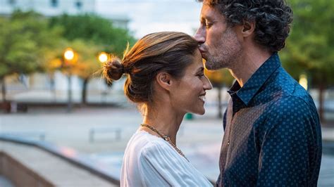 How To Be Intimate Without Sex Try These Expert Tips Woman Home