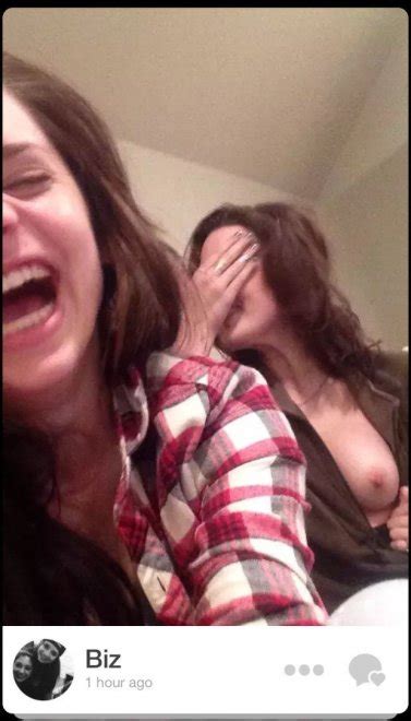 Adorable Tinder Moment Porn Pic