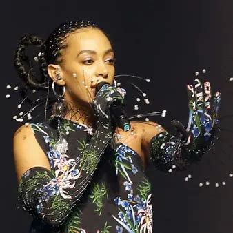 Solange Knowles Net Worth | Celebrity Net Worth