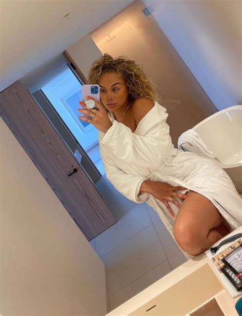 Jasmine Sanders Hot In Private Selfie Collection 2022 19 Photos The Fappening