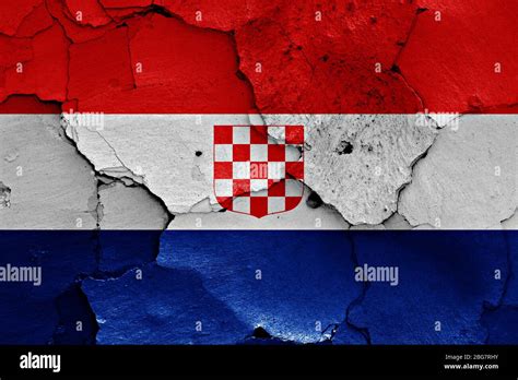 old Croatian flag painted on cracked wall Stock Photo - Alamy