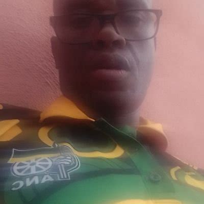 Natasha Crown On Twitter Me And My Big Ass Sitting On The Bed Https T Co Gwq Tkxguc Twitter