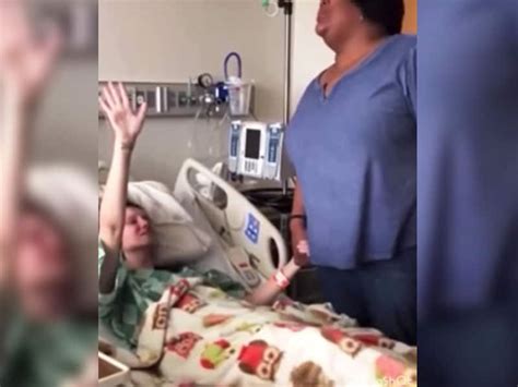 Christian Nurse Worships With Her Patient | Christian Learning & News
