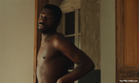 Erwan Kepoa Falé Frontal Nude Uncensored in Passages Naked Male