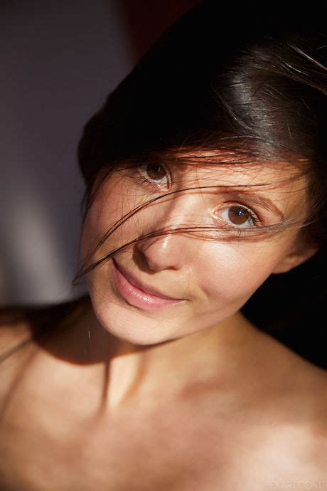 Vanessa Angel Removes Red Lingerie To Pose Nude Enticingly