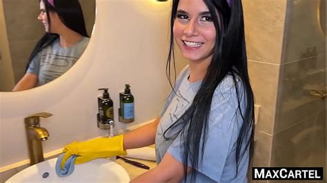 Maid Has Huge Tits Xxx Videos Porno M Viles Pel Culas Iporntv Net