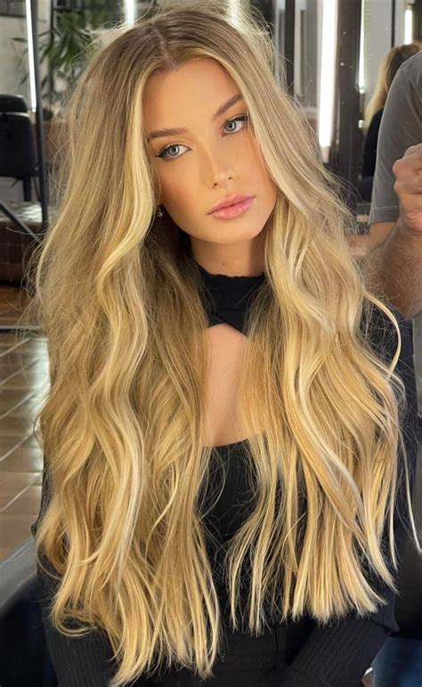 Pin By L Ia Stevanatto On Cabelo Longo Blonde Highlights Blonde Hair Inspiration Dirty
