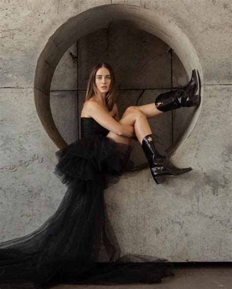 Alison Brie Hot For Magazine Photos The Fappening