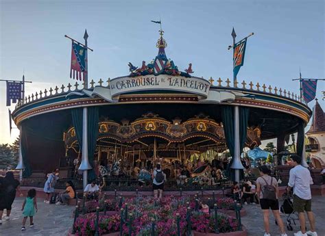 Le Carrousel De Lancelot Flat Ride At Disneyland Paris Parkz