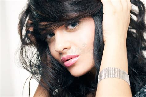 Retrato Del Brunette Hermoso Imagen De Archivo Imagen De Beb Persona