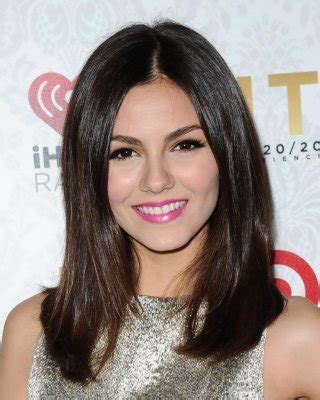Victoria Justice Leggy Wearing A Mini Dress At The 20 20 Experience Album Rele Porn Pictures